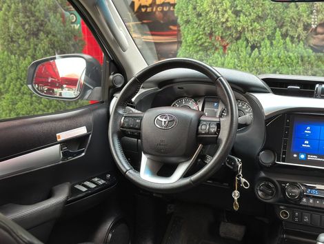 Toyota Hilux CD SR 4x4 2.8 TDI Diesel Aut.