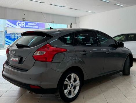 Ford Focus 1.6 S/SE/SE Plus Flex 8V/16V  5p