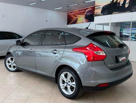 Ford Focus 1.6 S/SE/SE Plus Flex 8V/16V  5p