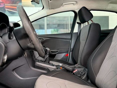 Ford Focus 1.6 S/SE/SE Plus Flex 8V/16V  5p