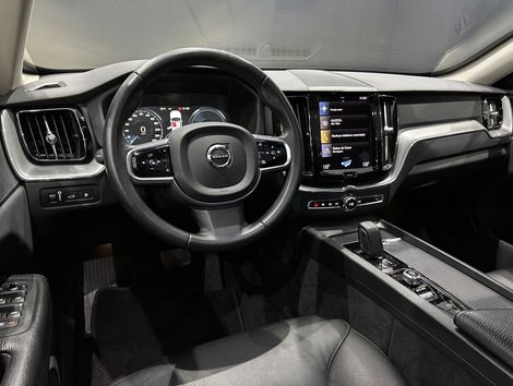 Volvo XC 60 T-8 MOMENTUM 2.0 (Híbrido)
