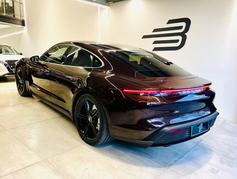 Porsche Taycan 4S (Elétrico)