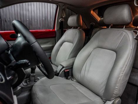 VolksWagen New Beetle 2.0 Mi Mec./Aut.