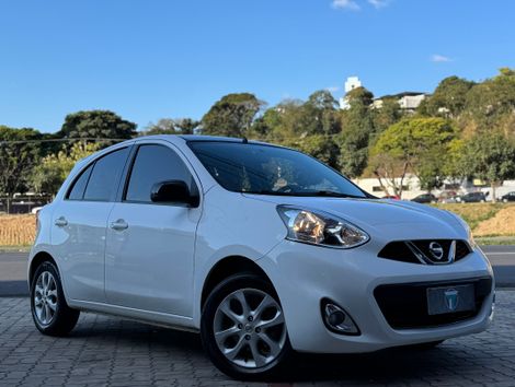 Nissan MARCH SV 1.6 16V FlexStart 5p Mec.