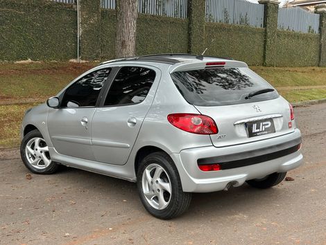 Peugeot 207 QUIKSILVER 1.4 Flex 8V 5p