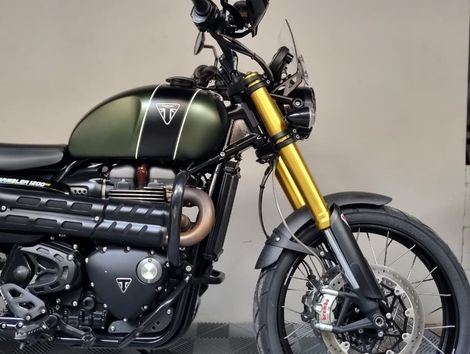 TRIUMPH SCRAMBLER 1200 XE
