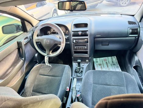 Chevrolet Astra Sed. Advant. 2.0 8V MPFI FlexP. 4p