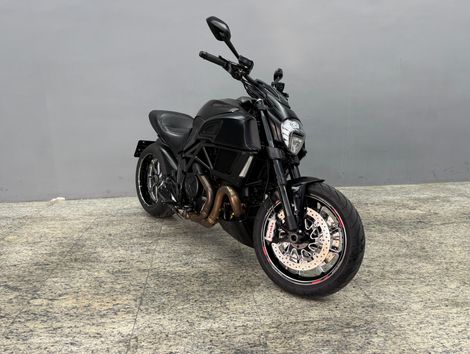 Ducati DIAVEL 1198 Carbon