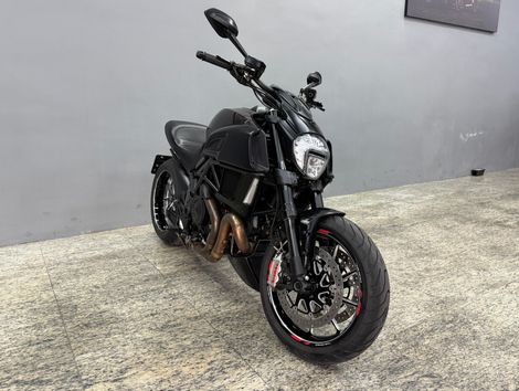 Ducati DIAVEL 1198 Carbon