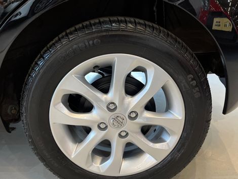 Nissan MARCH SV 1.6 16V Flex Fuel