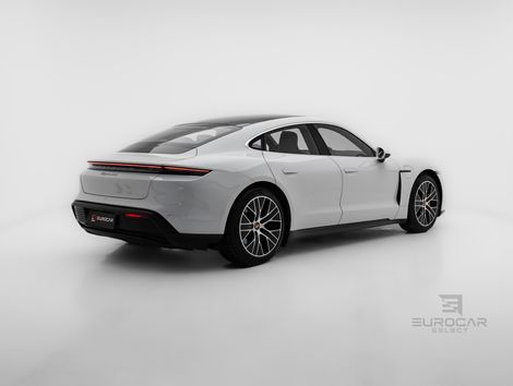 Porsche Taycan 4S (Elétrico)