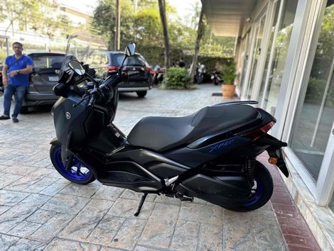 YAMAHA 250 CONNECTED ABS