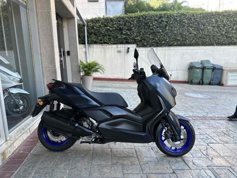YAMAHA 250 CONNECTED ABS