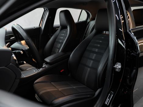 Mercedes GLA 200 Advance 1.6/1.6 TB 16V Flex Aut.