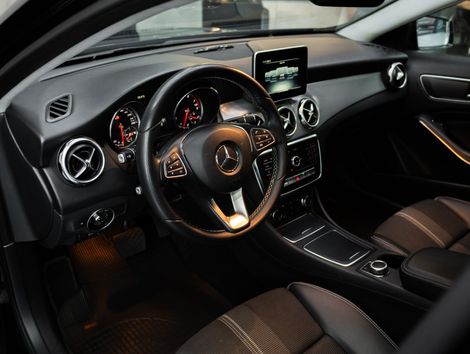 Mercedes GLA 200 Advance 1.6/1.6 TB 16V Flex Aut.