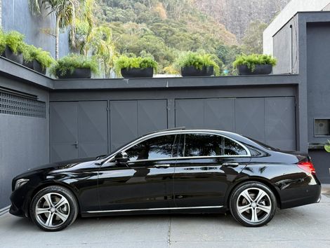 Mercedes E-250 CGI Avantgarde 2.0 TB 211cv Aut.