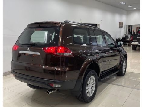 Mitsubishi Pajero DAKAR/HPE 3.5 4x4 Flex 5p Aut.
