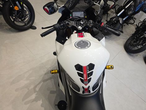 YAMAHA YZF R-3 World GP 60th ANINIVERSARY ED.