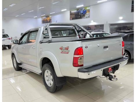 Toyota Hilux CD SRV D4-D 4x4 3.0 TDI Diesel Aut
