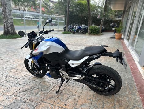 BMW F 900 R Sport Plus