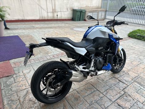 BMW F 900 R Sport Plus
