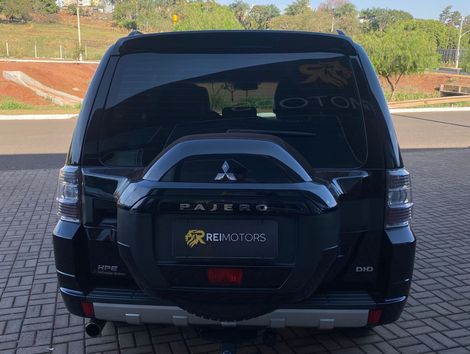 Mitsubishi Pajero HPE Full 3.2 4x4 T.I.Dies. 5p Aut