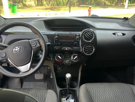 Toyota ETIOS XS Sedan 1.5 Flex 16V 4p Aut.