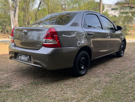 Toyota ETIOS XS Sedan 1.5 Flex 16V 4p Aut.
