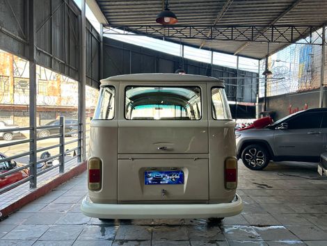 VolksWagen Kombi Standard/ Luxo/ Série Prata