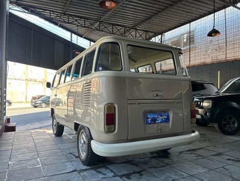 VolksWagen Kombi Standard/ Luxo/ Série Prata