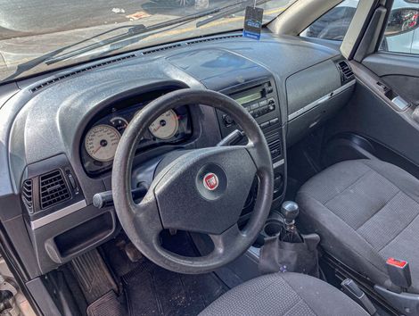 Fiat Idea ELX 1.8 mpi Flex 8V 5p