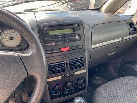 Fiat Idea ELX 1.8 mpi Flex 8V 5p