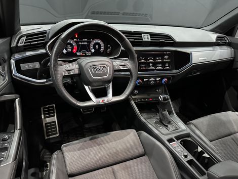 Audi Q3 Perf. Black 2.0 TFSI Tiptr. Quattro