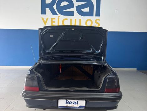 Chevrolet Monza GL 2.0 EFI/SL/L/650/Club/Barc.2e4p