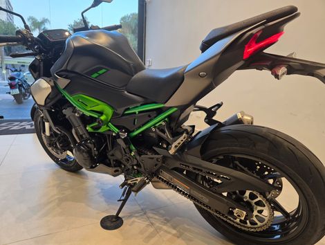 KAWASAKI Z 900
