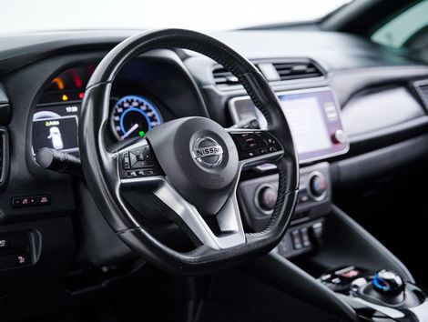 Nissan LEAF Aut. (Elétrico)
