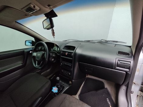 Chevrolet Astra 2.0 8V/ CD 2.0 8V Hatchback 5p Mec