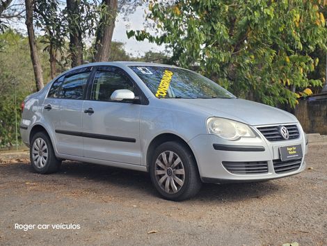 VolksWagen Polo Sedan 1.6 Mi Total Flex 8V 4p