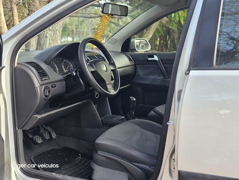VolksWagen Polo Sedan 1.6 Mi Total Flex 8V 4p