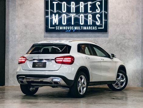 Mercedes GLA 200 Advance 1.6/1.6 TB 16V Flex Aut.