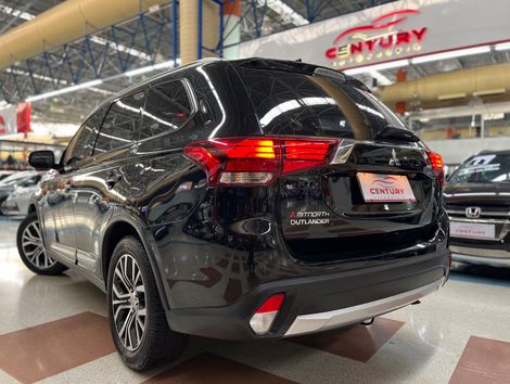 Mitsubishi OUTLANDER 2.0 16V 160cv Aut.