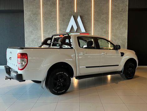 Ford Ranger XLS 2.2 4x4 CD Diesel Mec.