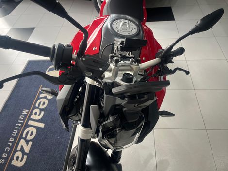BMW F 900 R Sport Plus