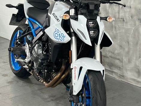 SUZUKI GSX-8S