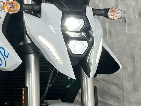 SUZUKI GSX-8S