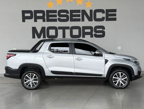Fiat Strada Volcano 1.3 Flex 8V CD
