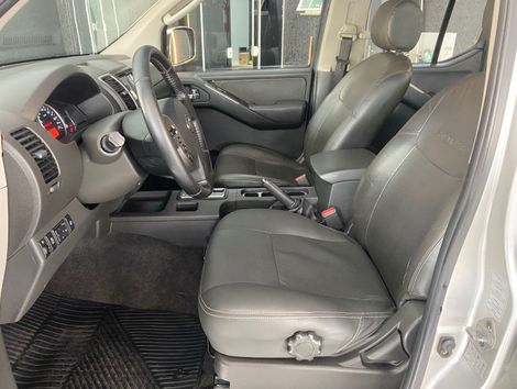 Nissan Frontier SL CD 4x4 2.5TB Diesel Aut