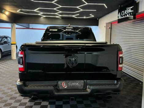 RAM 1500 REBEL 5.7 HEMI CD V8 4x4 Aut.