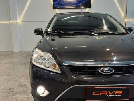 Ford Focus 1.6 S/SE/SE Plus Flex 8V/16V  5p
