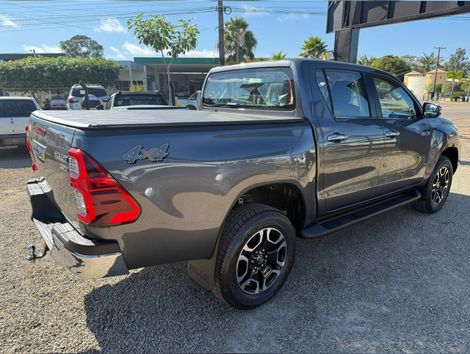 Toyota Hilux CD SRX 4x4 2.8 TDI 16V Diesel Aut.